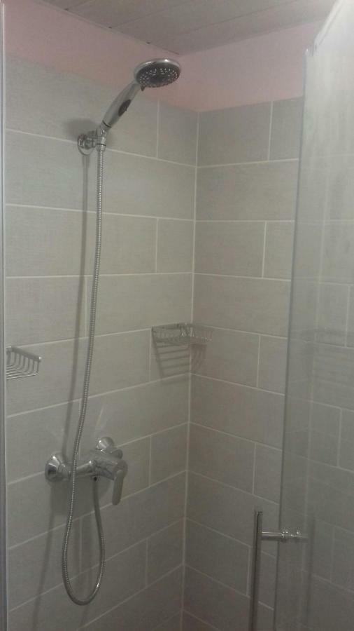 Suite Prive Chez Dunja Roumoules ภายนอก รูปภาพ